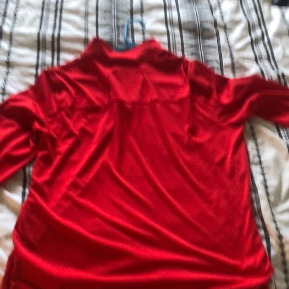 Under Armour long sleeve - Picture 2 of 2